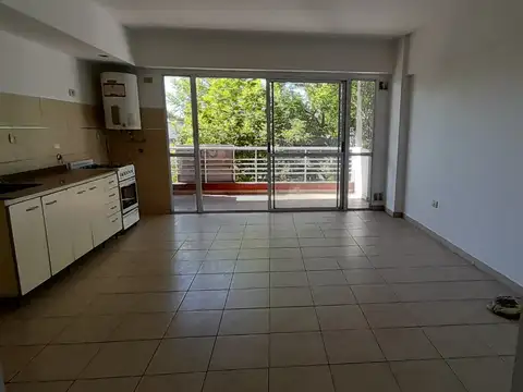 Avenida Rivadavia 9300, Piso 2