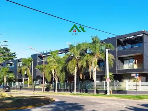 Departamento en venta de 2 dormitorios con Patio y Cochera en Complejo, Villa Carlos Paz