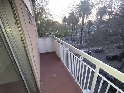 Departamento en Alquiler en Valentín Alsina, $ 900.000