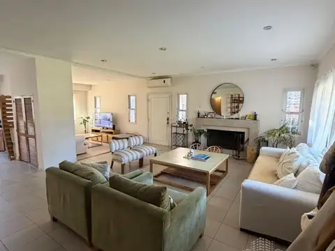 Casa en Venta de 5 dormitorios