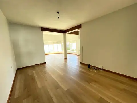 CASA EN VENTA EN SAN ISIDRO