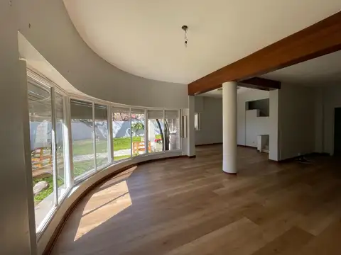 Casa 5 ambientes con 5 baños