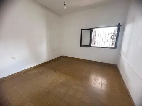Valentin Alsina 1500, Piso UF