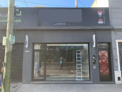VENTA - INMUEBLE COMERCIAL C/GALPON Y C/LOCAL