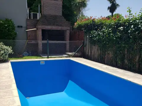 Casa en Venta en Don Torcuato, USD 320.000