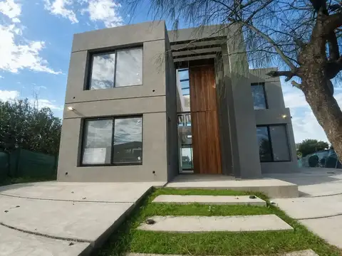 VENTA CASA 6 AMBIENTES CON VISTA A LAGUNA EN EL CANTON, ESCOBAR