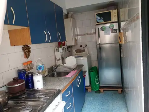 VENTA PH 2 AMBIENTES POMPEYA SIN EXPENSAS