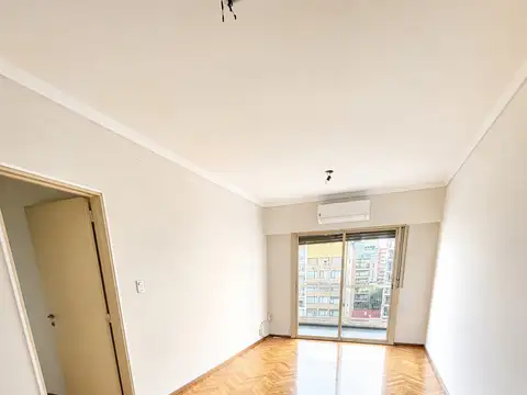 3 ambientes muy luminoso y silencioso amplia cocina comedor