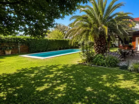 CASA EN VENTA EN BERAZATEGUI