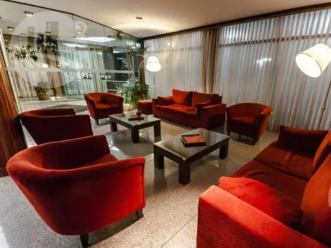 Hotel 80 hab. 3*