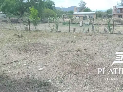 Terreno en Venta 20  mts Fondo