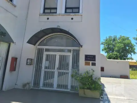Oficina en Alquiler en Pilar Centro, $ 800.000