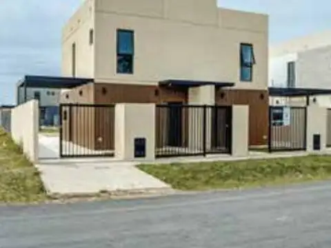 DUPLEX EN VENTA | FUNES NORTE