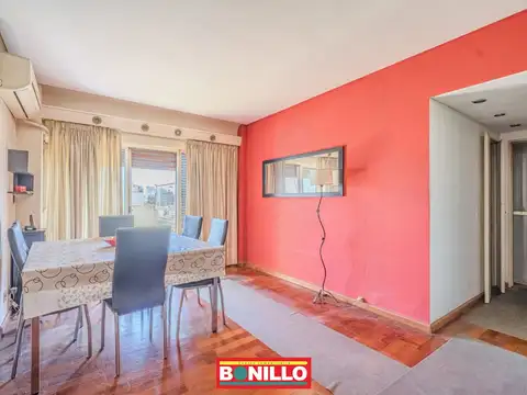 Departamento 4 ambientes con 2 baños