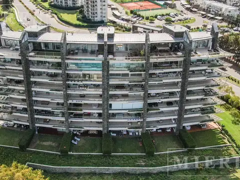 Penthouse con terraza de 4 ambientes en venta en Yoo Nordelta
