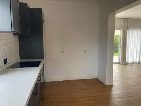 Casa en Venta en La Cañada - Los Arces, USD 182.000