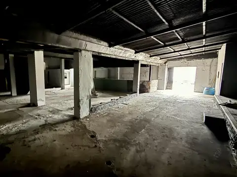 Galpon en Alquiler 20  mts Frente