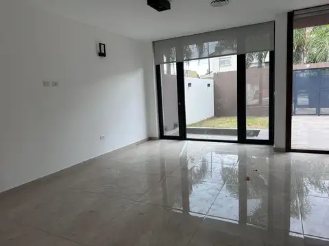 Casa en Venta en Castelar Norte, USD 1.390.000