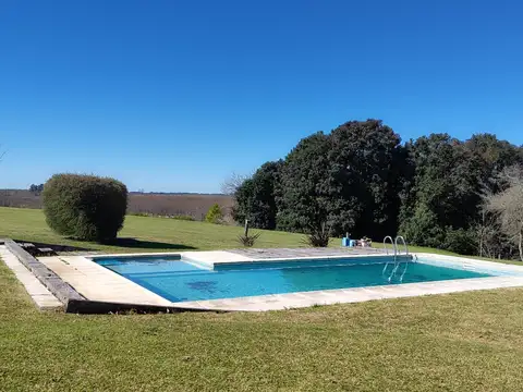 Casa 6 ambientes con 4 baños