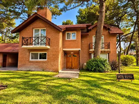 CASA EN VENTA EN PINAMAR 7 AMBIENTES 5 HABITACIONES