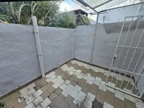 Depto Tipo Casa en Venta 40 años