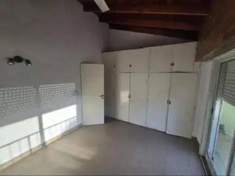 Depto Tipo Casa en Venta en Villa Adelina, USD 86.000
