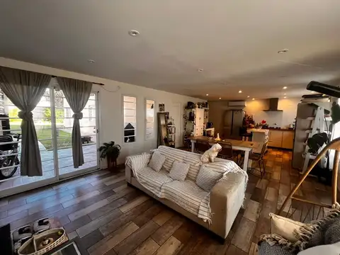 venta casa 4 amb + dpto 2 amb + deposito