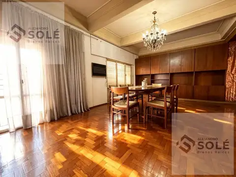 Departamento En Venta En Pleno Centro de Córdoba - Piso de 190 m2- Apto Credito