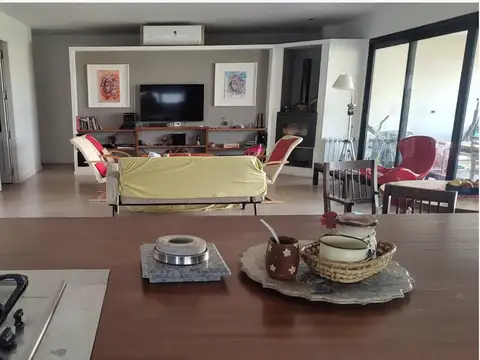 Casa en Alquiler en San Sebastian, USD 1.350