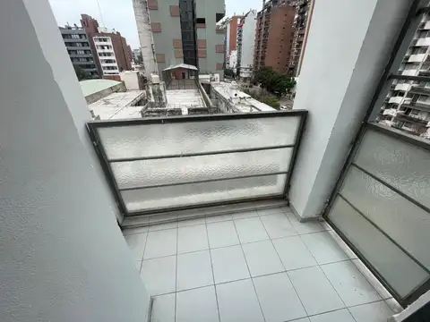 Departamento en Alquiler! A mts Bv San Juan!