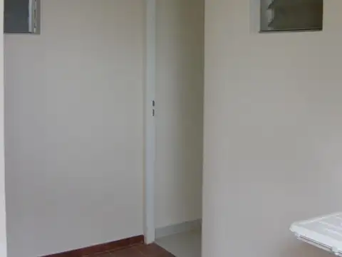 Local en Venta en San José, USD 230.000
