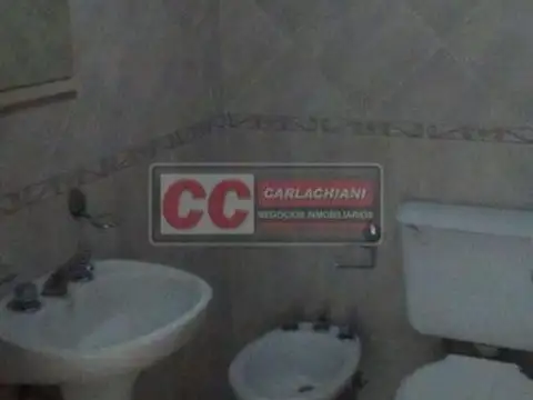 Departamento 5 ambientes con 1 baño