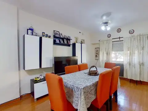 PH 4 ambientes en Avellaneda con Cochera y Entrada Independiente
