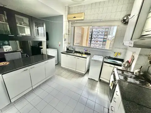 Departamento 3 ambientes con dependencia 132M2! - Caballito