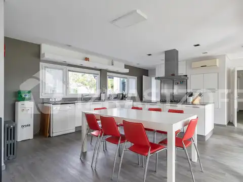 Casa en venta en El Encuentro 3/4 dormitorios más escritorio