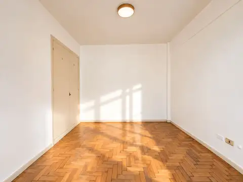 venta semi piso 4 ambientes al frente con balcon
