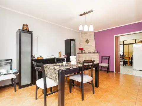 VENTA CASA 5 AMBIENTES en Villa Ballester