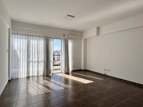 Alquiler monoambiente en Villa del Parque con balcón
