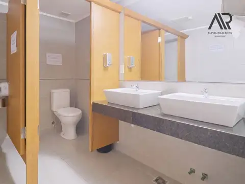 Venta Oficina Ciudad Vieja Con Renta