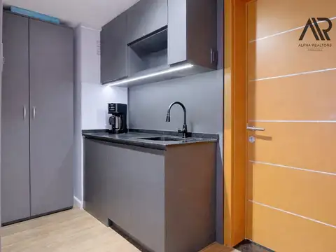 Oficina en Venta con 2 cocheras