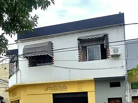 Varvello 200, Piso 1