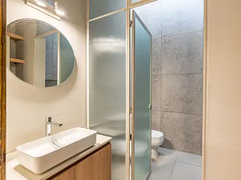 VENTA - Casa de dos dormitorios con patio, quincho y terraza exclusiva - Pichincha, Rosario,