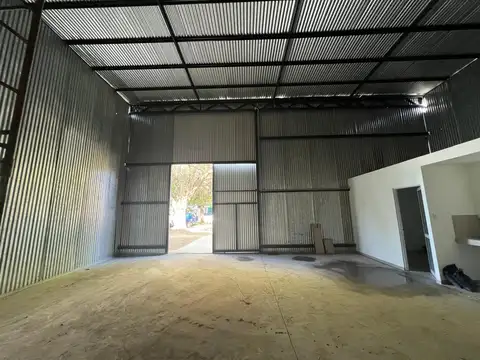 VENDO GALPON EN BV. LOS ALEMANES, CALLE TAMBURINI, CORDOBA