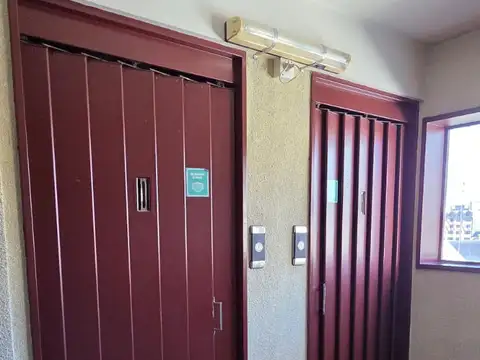 Oficina 2 ambientes con 1 baño
