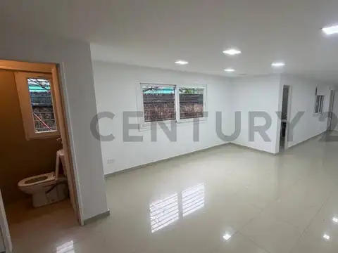 Excelente 3 Ambientes en Planta Baja con Patio y Cochera Pilar