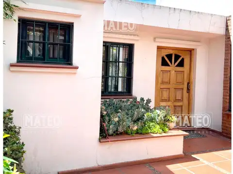 Casa en Venta con 1 cochera