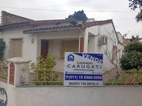 Casa en venta c/ cochera en Merlo