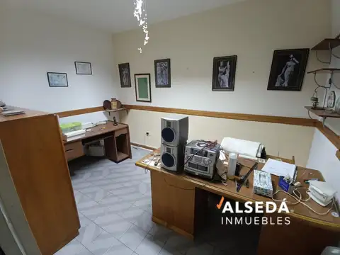 Local en Venta 40 años