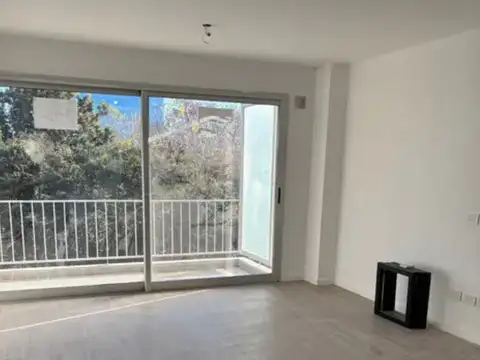Carlos Francisco Melo 3200, Piso 2