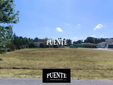 Terreno en Fincas del Alba en Esquina